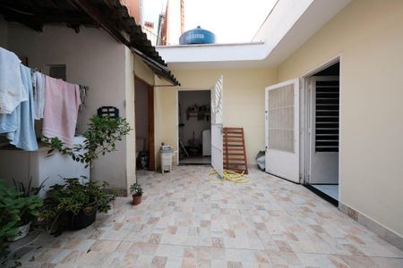 Casa à venda com 202m², 2 quartos e 2 vagasÁrea de Serviço