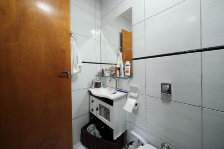 Casa à venda com 202m², 2 quartos e 2 vagasSuíte