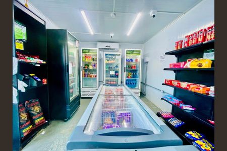 Apartamento para alugar com 45m², 2 quartos e 1 vagaMini mercado