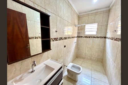 Casa para alugar com 140m², 3 quartos e 2 vagas Casa para alugar com 140m², 3 quartos e 2 vagasBanheiro da Suíte