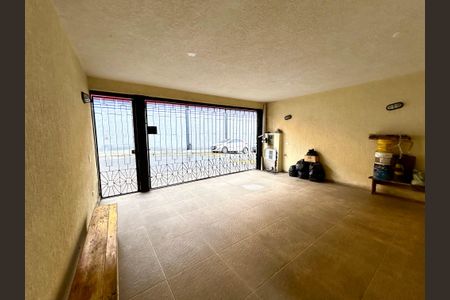 Casa para alugar com 140m², 3 quartos e 2 vagas Casa para alugar com 140m², 3 quartos e 2 vagasÁrea comum