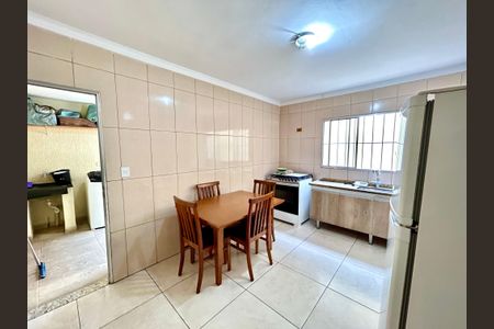 Casa para alugar com 140m², 3 quartos e 2 vagas Casa para alugar com 140m², 3 quartos e 2 vagasCozinha