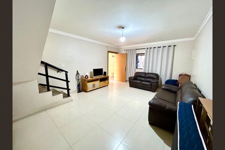 Sala de casa para alugar com 3 quartos, 140m² em Jardim Bela Vista, Guarulhos
