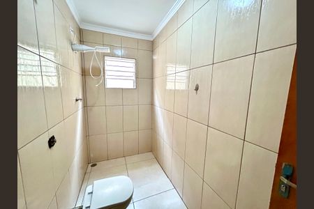 Casa para alugar com 140m², 3 quartos e 2 vagas Casa para alugar com 140m², 3 quartos e 2 vagasBanheiro Social