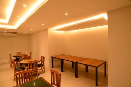 Apartamento para alugar com 75m², 2 quartos e 2 vagas