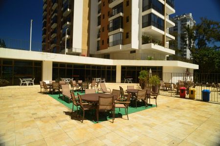 Apartamento para alugar com 75m², 2 quartos e 2 vagas