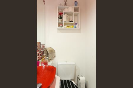 Casa à venda com 105m², 3 quartos e 2 vagasLavabo