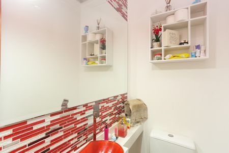 Casa à venda com 105m², 3 quartos e 2 vagasLavabo