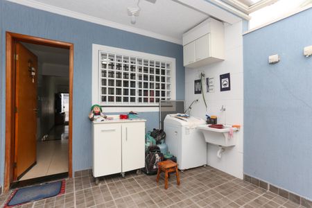 Casa à venda com 105m², 3 quartos e 2 vagasÁrea de Serviço 