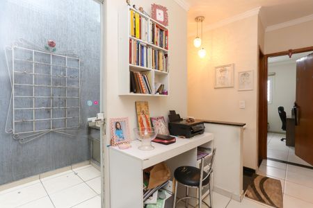 Casa à venda com 105m², 3 quartos e 2 vagasCorredor 