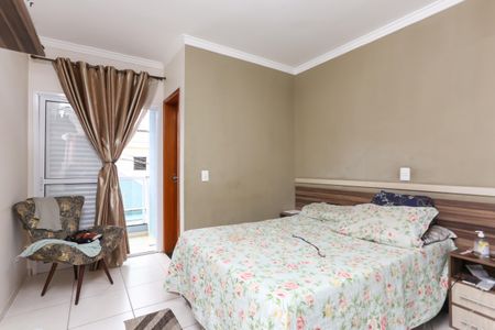 Casa à venda com 105m², 3 quartos e 2 vagasSuíte 