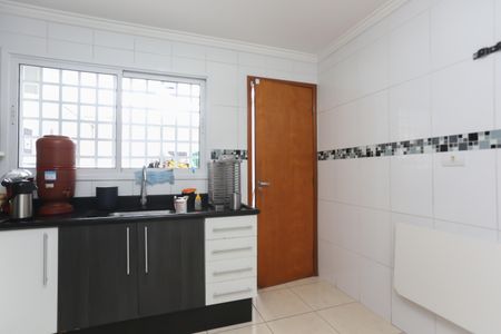 Casa à venda com 105m², 3 quartos e 2 vagasCozinha