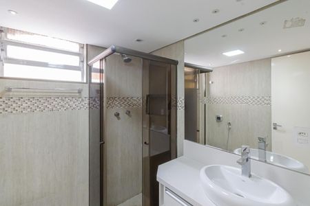 Apartamento à venda com 75m², 2 quartos e 1 vagaBanheiro da Suíte