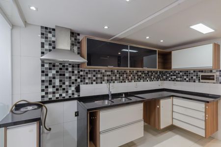 Apartamento à venda com 75m², 2 quartos e 1 vagaCozinha