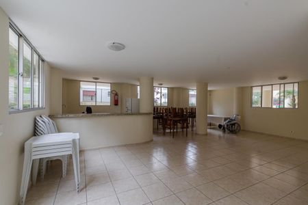 Apartamento à venda com 75m², 2 quartos e 1 vagaÁrea comum - Salão de festas