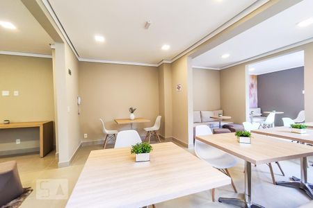 Apartamento para alugar com 35m², 2 quartos e sem vagaÁrea comum - Salão de festas