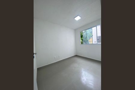 Sala de apartamento para alugar com 2 quartos, 69m² em Taquara, Rio de Janeiro