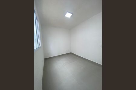 Quarto de apartamento para alugar com 2 quartos, 69m² em Taquara, Rio de Janeiro