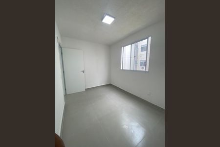 Quarto de apartamento para alugar com 2 quartos, 69m² em Taquara, Rio de Janeiro