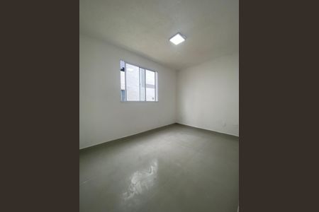 Quarto de apartamento para alugar com 2 quartos, 69m² em Taquara, Rio de Janeiro