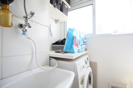 Apartamento para alugar com 58m², 2 quartos e 1 vagaÁrea de Serviço