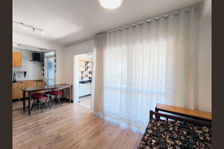 Sala e Quarto de kitnet/studio à venda com 1 quarto, 47m² em Centro, Jundiaí