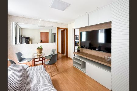 Sala de apartamento à venda com 3 quartos, 70m² em Sagrada Família, Belo Horizonte