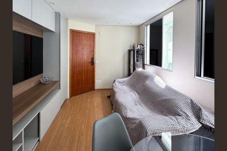 Sala de apartamento à venda com 3 quartos, 70m² em Sagrada Família, Belo Horizonte