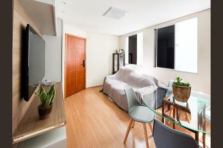 Sala de apartamento à venda com 3 quartos, 70m² em Sagrada Família, Belo Horizonte