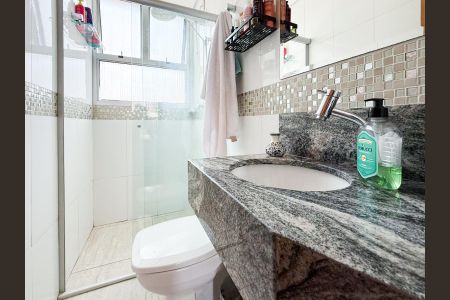 Apartamento à venda com 70m², 3 quartos e 1 vaga Apartamento à venda com 70m², 3 quartos e 1 vagaBanheiro suíte