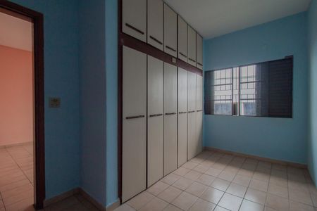 Casa para alugar com 100m², 3 quartos e 1 vaga Casa para alugar com 100m², 3 quartos e 1 vagaQuarto 1