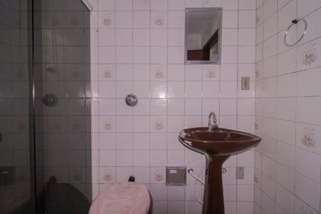 Casa para alugar com 100m², 3 quartos e 1 vaga Casa para alugar com 100m², 3 quartos e 1 vagaBanheiro 2