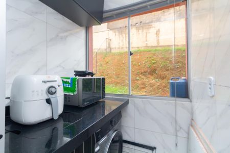 Apartamento para alugar com 49m², 2 quartos e 1 vaga Apartamento para alugar com 49m², 2 quartos e 1 vagaCozinha e Área de Serviço