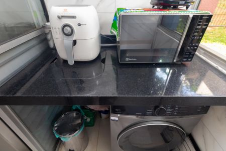 Apartamento para alugar com 49m², 2 quartos e 1 vaga Apartamento para alugar com 49m², 2 quartos e 1 vagaCozinha e Área de Serviço