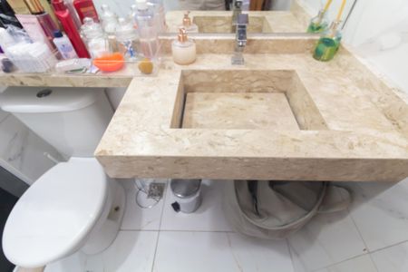 Apartamento para alugar com 49m², 2 quartos e 1 vaga Apartamento para alugar com 49m², 2 quartos e 1 vagaBanheiro