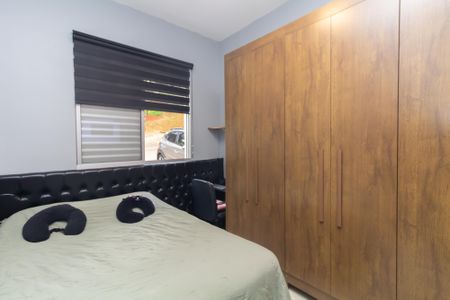 Quarto 2 de apartamento para alugar com 2 quartos, 49m² em Vila Carmosina, São Paulo