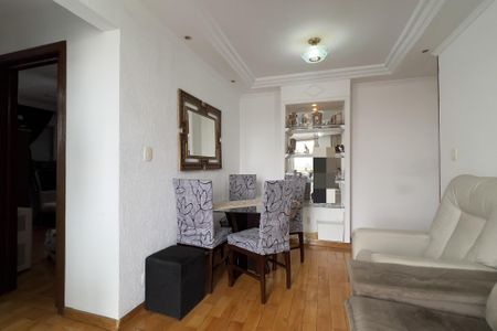 Sala de apartamento à venda com 2 quartos, 56m² em Jardim Bom Clima, Guarulhos