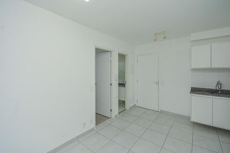 Apartamento para alugar com 34m², 2 quartos e sem vaga Apartamento para alugar com 34m², 2 quartos e sem vagaSala