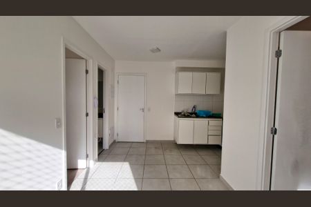 Sala/cozinha de apartamento para alugar com 2 quartos, 34m² em Jardim Taquaral, São Paulo