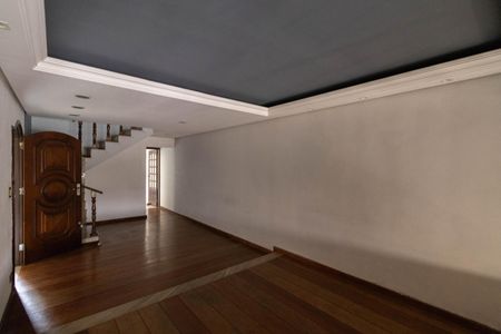 Sala de casa para alugar com 3 quartos, 258m² em Vila Granada, São Paulo
