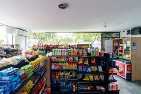 Apartamento à venda com 65m², 3 quartos e 1 vagaMini Mercado