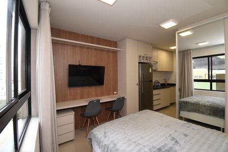 Studio de kitnet/studio para alugar com 1 quarto, 20m² em Centro, Curitiba