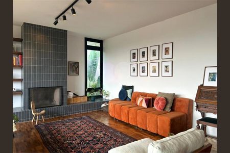 Casa à venda com 4 quartos, 381m² em Jardim dos Estados, São Paulo