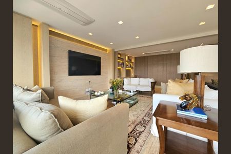 Apartamento à venda com 4 quartos, 420m² em Vila Nova Conceição, São Paulo