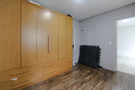 Casa para alugar com 118m², 2 quartos e 2 vagas Casa para alugar com 118m², 2 quartos e 2 vagasQuarto 1