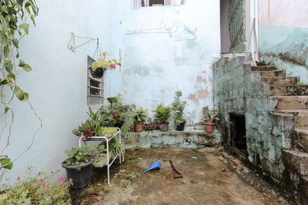 Casa para alugar com 118m², 2 quartos e 2 vagas Casa para alugar com 118m², 2 quartos e 2 vagasQuintal