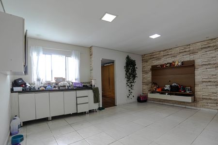 Casa para alugar com 118m², 2 quartos e 2 vagas Casa para alugar com 118m², 2 quartos e 2 vagasCozinha