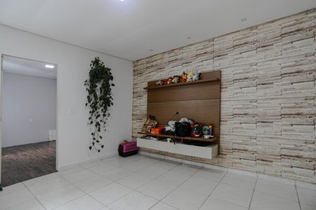 Casa para alugar com 118m², 2 quartos e 2 vagas Casa para alugar com 118m², 2 quartos e 2 vagasSala