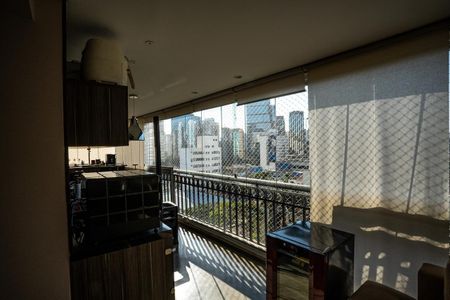 Apartamento à venda com 213m², 4 quartos e 4 vagas