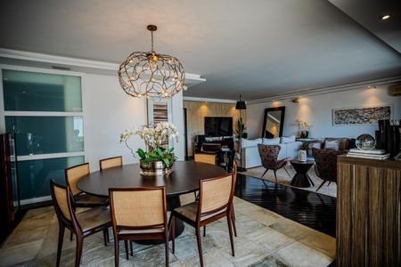 Apartamento à venda com 4 quartos, 213m² em Vila Nova Conceição, São Paulo